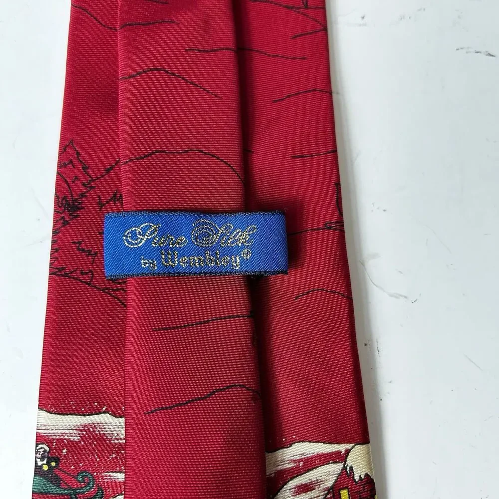 Vintage Wembley Men’s 100% Silk Red White Christmas Eve Scene Tie